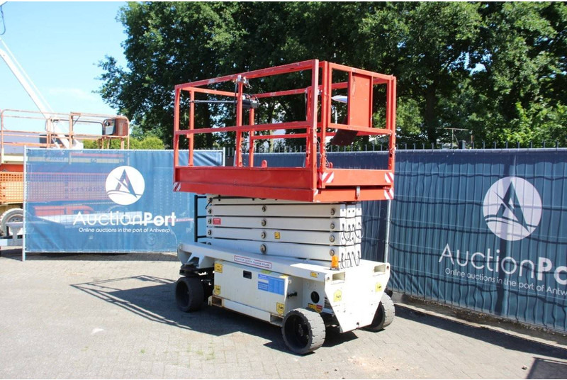 Holland lift ECOSTAR HL-11812 - Scissor lift: picture 3 Holland lift ECOSTAR HL-11812 - Scissor lift: picture 3