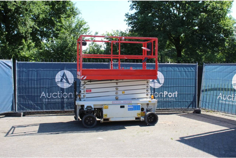 Holland lift ECOSTAR HL-11812 - Scissor lift: picture 1 Holland lift ECOSTAR HL-11812 - Scissor lift: picture 1