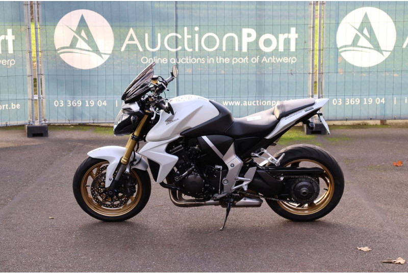 Honda CB 1000 R - Motorcycle: picture 2 Honda CB 1000 R - Motorcycle: picture 2