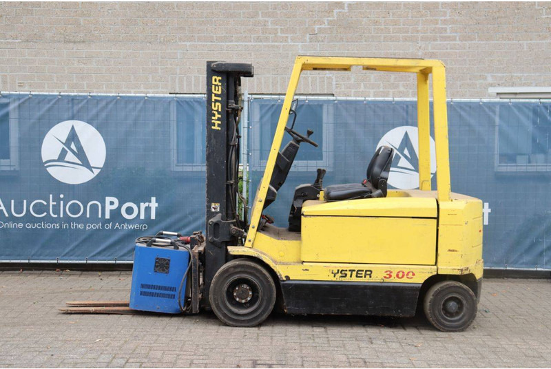 Hyster J3.00XM - Electric forklift: picture 2 Hyster J3.00XM - Electric forklift: picture 2