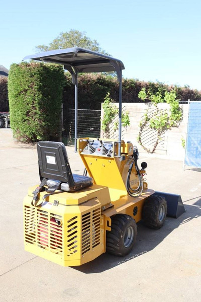INTER NYCHEKI WL-10 - Wheel loader: picture 5 INTER NYCHEKI WL-10 - Wheel loader: picture 5