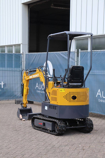 Infront YFE12 - Mini excavator: picture 4 Infront YFE12 - Mini excavator: picture 4