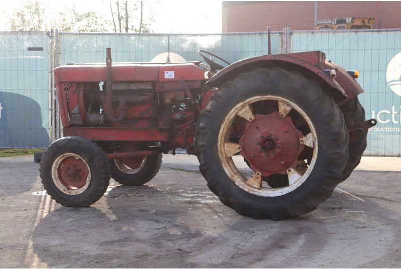 International harvester co 504 D - Farm tractor: picture 3 International harvester co 504 D - Farm tractor: picture 3