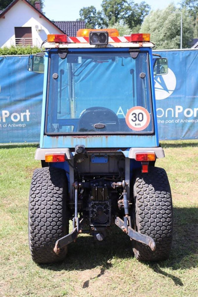 Iseki TF321F - Farm tractor: picture 5 Iseki TF321F - Farm tractor: picture 5