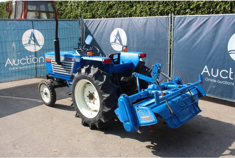 Iseki TL2300 - Farm tractor: picture 3 Iseki TL2300 - Farm tractor: picture 3