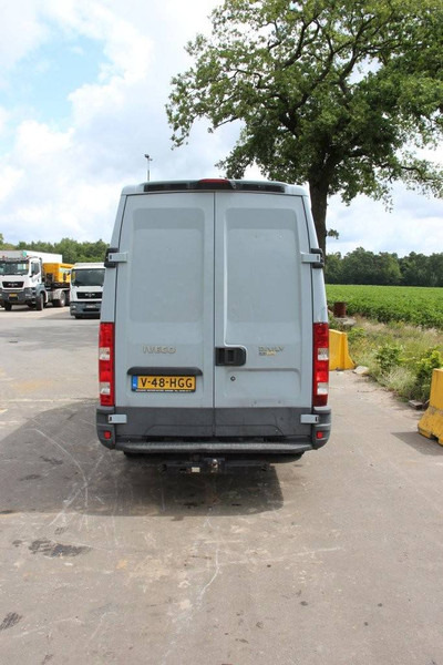 Iveco Daily 2.3 HPI - Panel van: picture 4 Iveco Daily 2.3 HPI - Panel van: picture 4