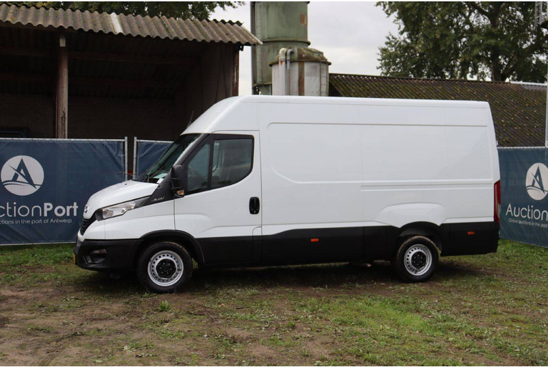 Iveco Daily 35S14 - Panel van: picture 1 Iveco Daily 35S14 - Panel van: picture 1