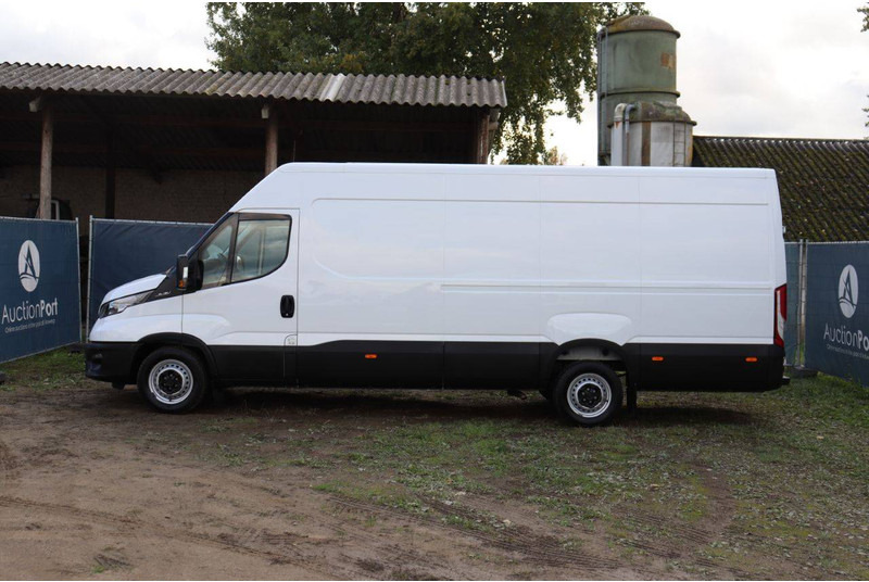 Iveco Daily van; Model Type: TS35SC2AA - Panel van: picture 2 Iveco Daily van; Model Type: TS35SC2AA - Panel van: picture 2