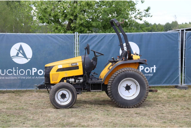 JCB 331 HST - Farm tractor: picture 1 JCB 331 HST - Farm tractor: picture 1