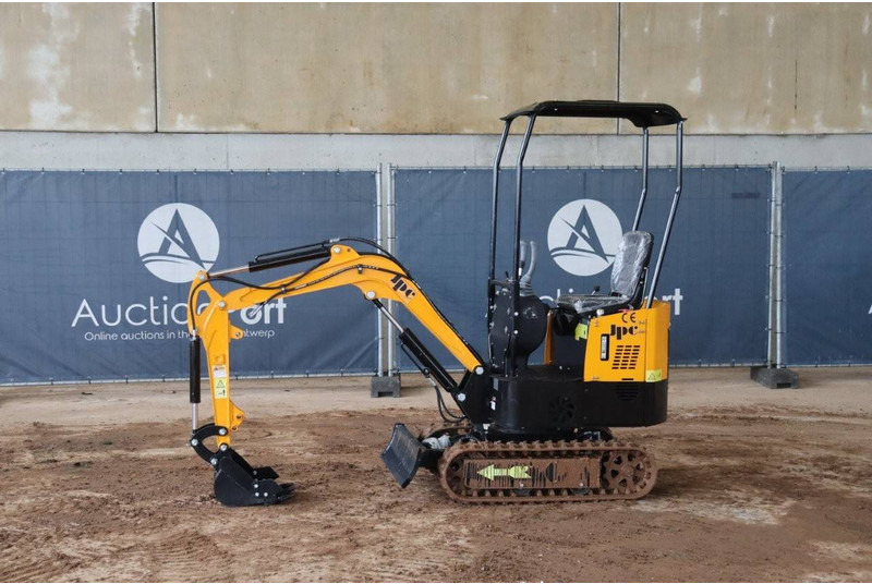 JPC HT12 - Mini excavator: picture 1 JPC HT12 - Mini excavator: picture 1