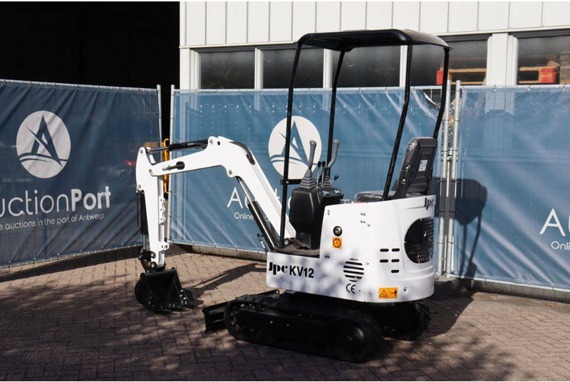 JPC KV12 - Mini excavator: picture 3 JPC KV12 - Mini excavator: picture 3