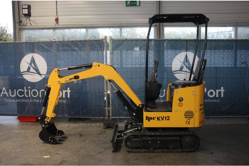 JPC KV12 - Mini excavator: picture 2 JPC KV12 - Mini excavator: picture 2