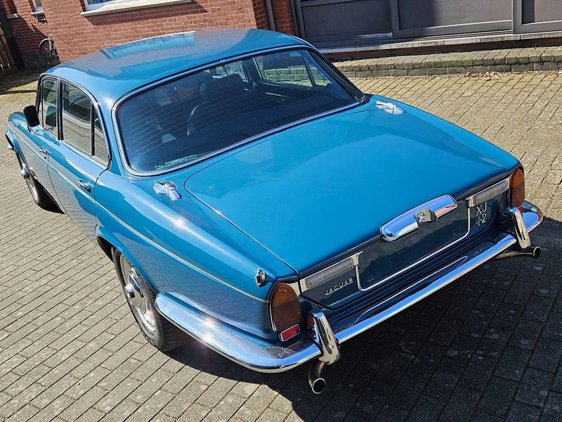 Jaguar XJ 4.2 Manual 4-Speed Overdrive - Car: picture 4 Jaguar XJ 4.2 Manual 4-Speed Overdrive - Car: picture 4