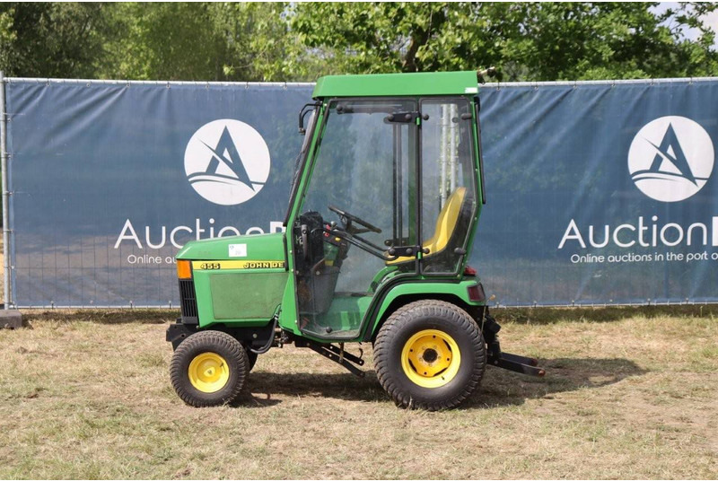John Deere 455 - Farm tractor: picture 2 John Deere 455 - Farm tractor: picture 2