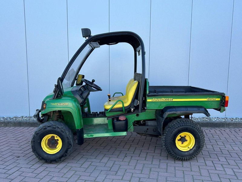 John Deere - Golf cart: picture 2 John Deere - Golf cart: picture 2