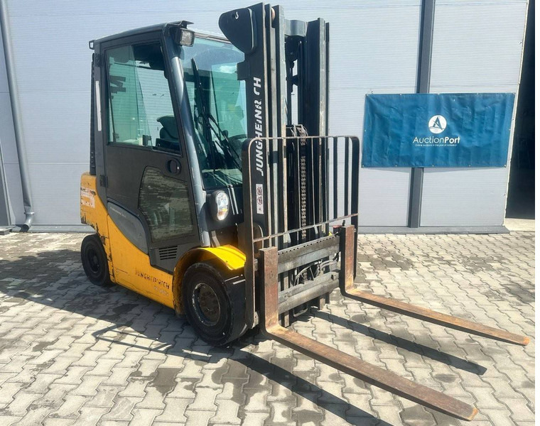 Jungheinrich DFG 425s - Diesel forklift: picture 2 Jungheinrich DFG 425s - Diesel forklift: picture 2