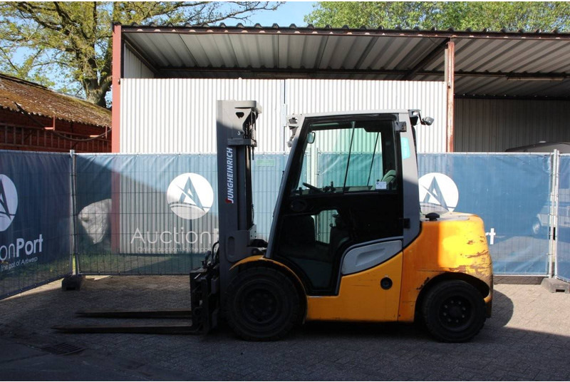 Jungheinrich DFG 545s - Diesel forklift: picture 2 Jungheinrich DFG 545s - Diesel forklift: picture 2