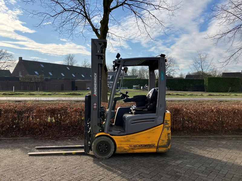 Jungheinrich EFG 213 - Electric forklift: picture 2 Jungheinrich EFG 213 - Electric forklift: picture 2