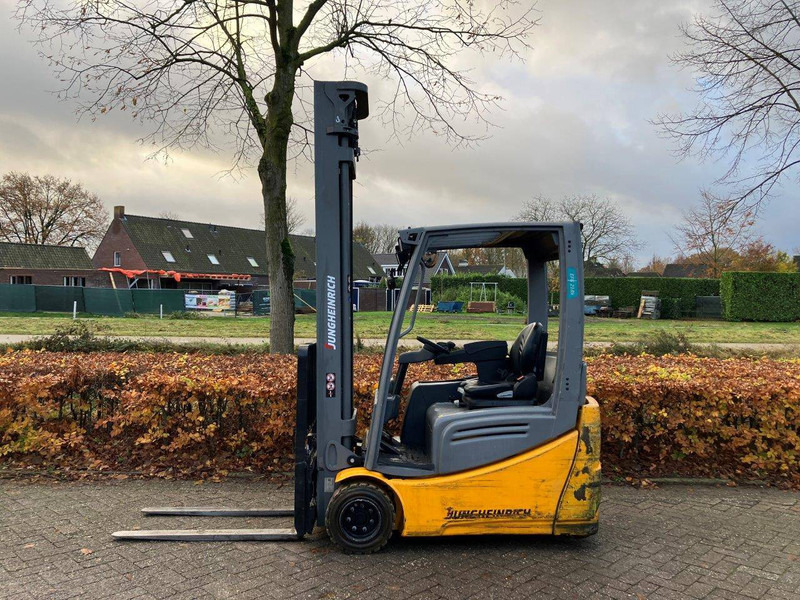 Jungheinrich EFG218K - Electric forklift: picture 2 Jungheinrich EFG218K - Electric forklift: picture 2