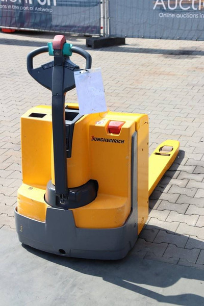 Jungheinrich EJE 230 - Pallet truck: picture 5 Jungheinrich EJE 230 - Pallet truck: picture 5