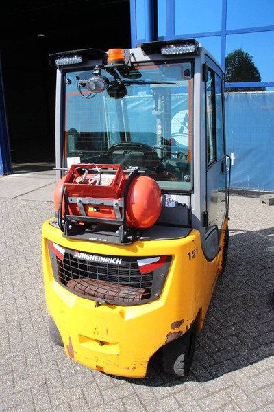Jungheinrich TFG 320S - LPG forklift: picture 5 Jungheinrich TFG 320S - LPG forklift: picture 5