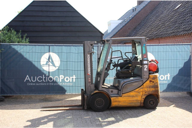 Jungheinrich TFG 320s - LPG forklift: picture 1 Jungheinrich TFG 320s - LPG forklift: picture 1