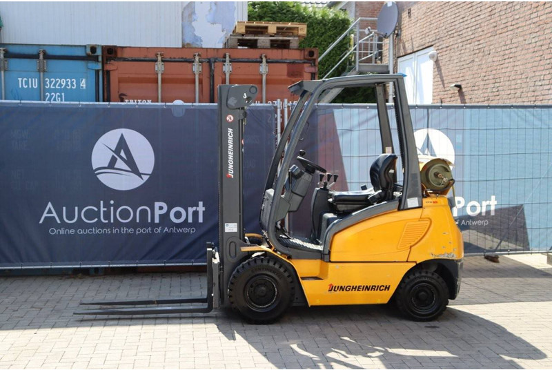 Jungheinrich TFG16 - LPG forklift: picture 1 Jungheinrich TFG16 - LPG forklift: picture 1
