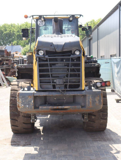 Komatsu WA270 - Wheel loader: picture 4 Komatsu WA270 - Wheel loader: picture 4