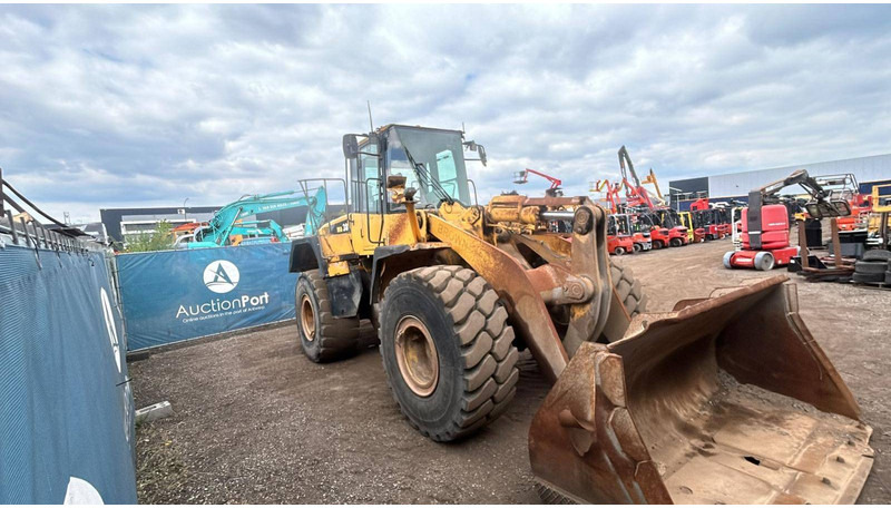 Komatsu WA380-6 - Wheel loader: picture 4 Komatsu WA380-6 - Wheel loader: picture 4