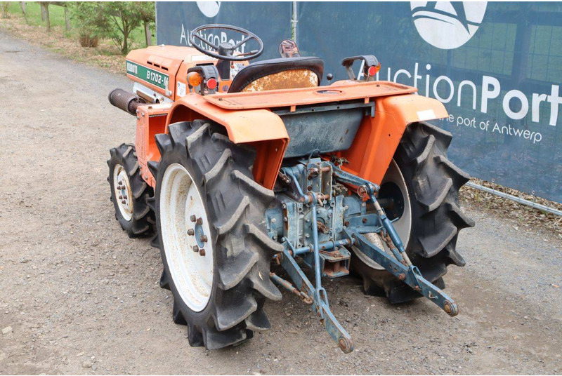 Kubota B1702-M - Farm tractor: picture 4 Kubota B1702-M - Farm tractor: picture 4