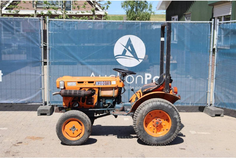 Kubota B6100 D - Farm tractor: picture 2 Kubota B6100 D - Farm tractor: picture 2