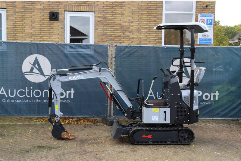 Kubota DW-11A - Mini excavator: picture 1 Kubota DW-11A - Mini excavator: picture 1