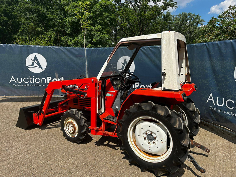 Kubota L1-235 - Farm tractor: picture 3 Kubota L1-235 - Farm tractor: picture 3