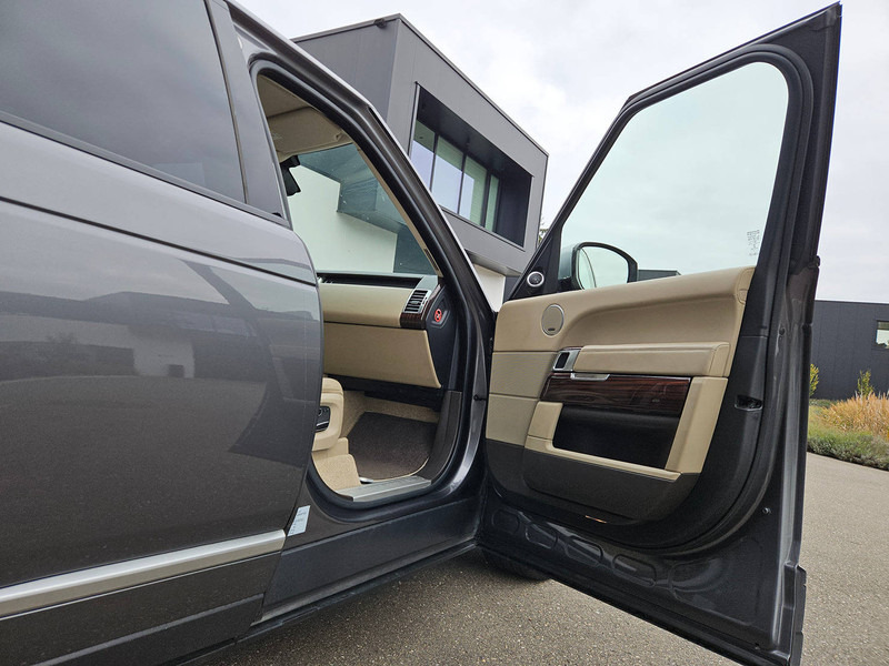 SUV Land Rover Range Rover (IV) TDV8 'Vogue': picture 9 SUV Land Rover Range Rover (IV) TDV8 'Vogue': picture 9