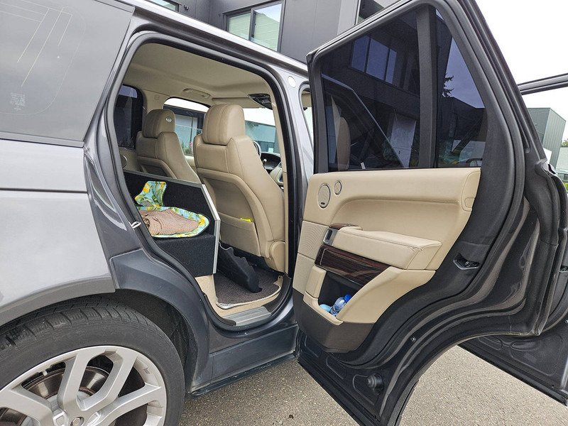 SUV Land Rover Range Rover (IV) TDV8 'Vogue': picture 15 SUV Land Rover Range Rover (IV) TDV8 'Vogue': picture 15