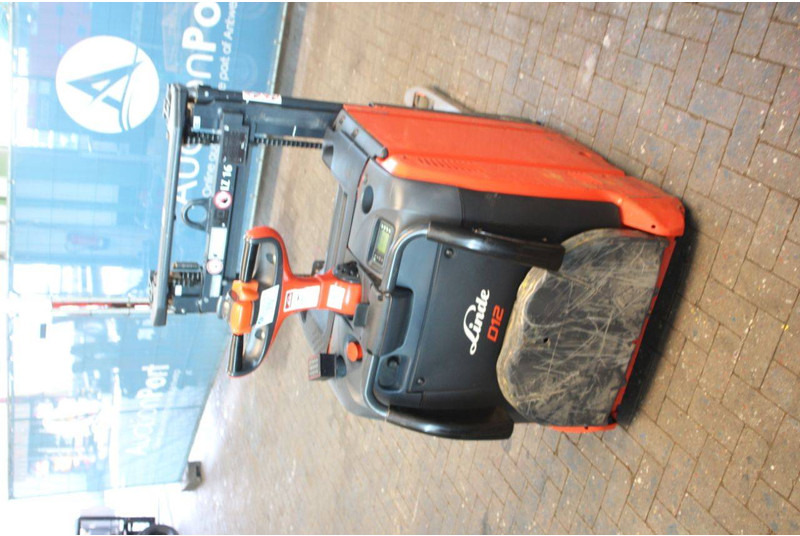 Linde D12 AP - Stacker: picture 5 Linde D12 AP - Stacker: picture 5