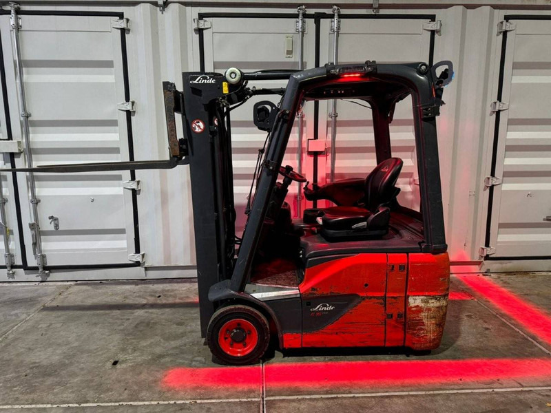 Linde E16C-02 - Electric forklift: picture 3 Linde E16C-02 - Electric forklift: picture 3