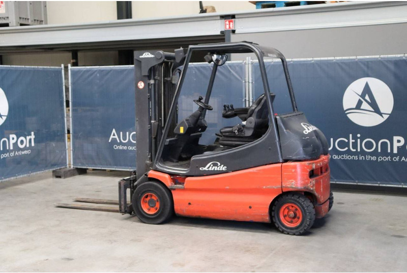 Linde E25-02 - Electric forklift: picture 3 Linde E25-02 - Electric forklift: picture 3