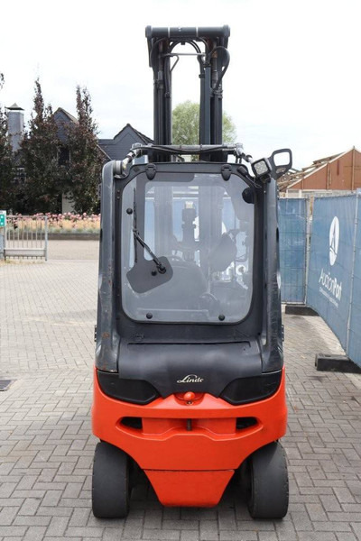Linde E25L-01 - Electric forklift: picture 5 Linde E25L-01 - Electric forklift: picture 5