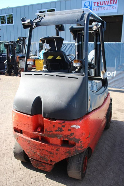 Linde E30 - Electric forklift: picture 5 Linde E30 - Electric forklift: picture 5