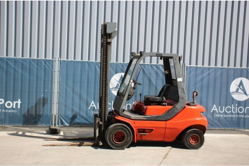 Linde H30D-02 - Diesel forklift: picture 1 Linde H30D-02 - Diesel forklift: picture 1