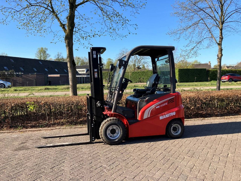 Manitou ME 425C - Electric forklift: picture 1 Manitou ME 425C - Electric forklift: picture 1