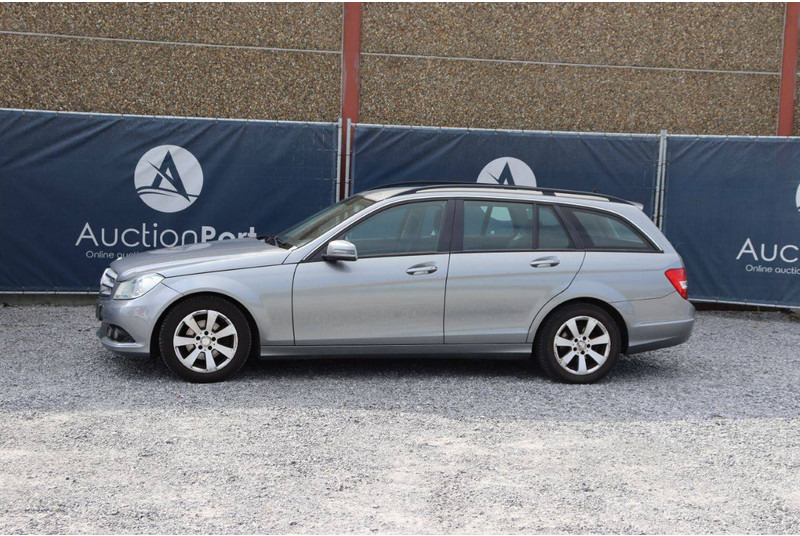 Mercedes-Benz C-Klasse 180 CDI - Sedan: picture 1 Mercedes-Benz C-Klasse 180 CDI - Sedan: picture 1