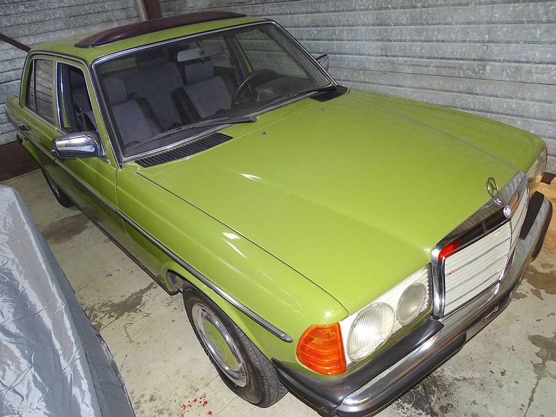 Mercedes-Benz E-Klasse (W123) _ 200 Automatic - Sedan: picture 5 Mercedes-Benz E-Klasse (W123) _ 200 Automatic - Sedan: picture 5