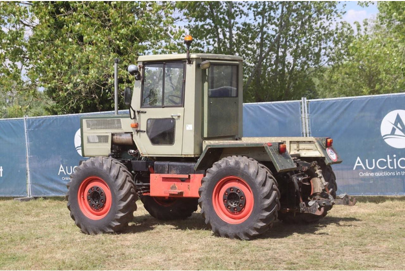 Mercedes-Benz MB Trac 800 - Farm tractor: picture 3 Mercedes-Benz MB Trac 800 - Farm tractor: picture 3