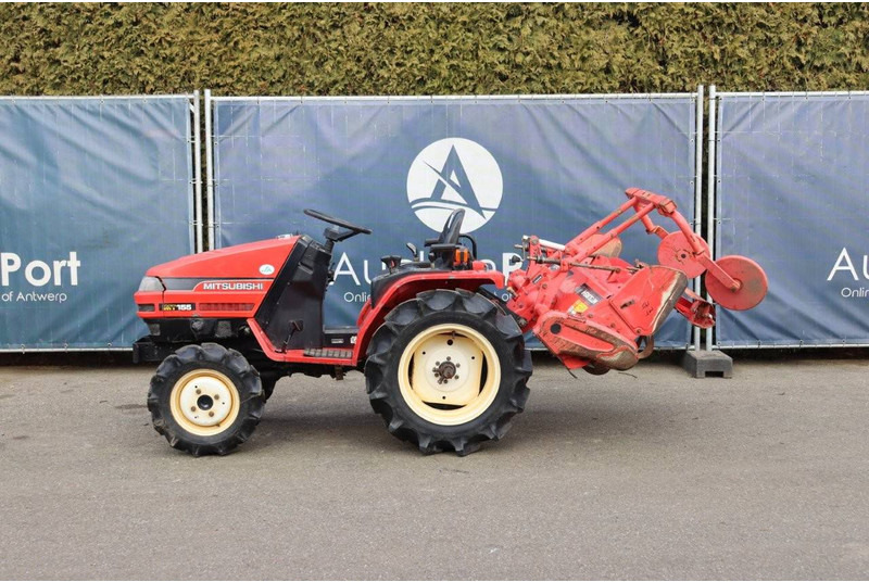 Mitsubishi MT155 - Farm tractor: picture 2 Mitsubishi MT155 - Farm tractor: picture 2