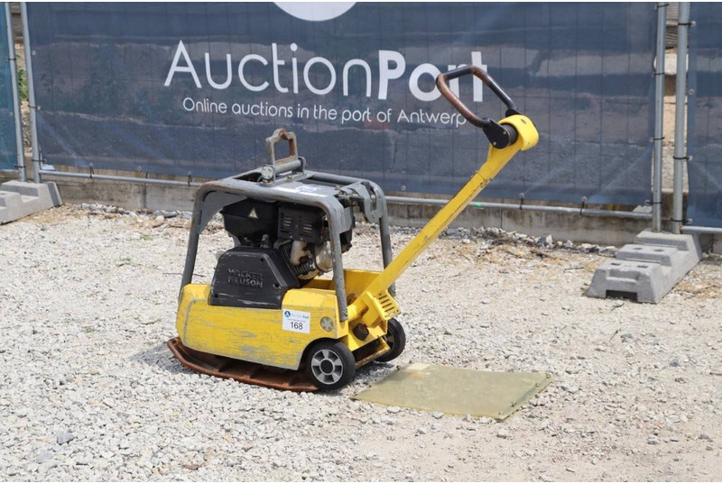 Neuson BPU3050 - Vibratory plate: picture 3 Neuson BPU3050 - Vibratory plate: picture 3