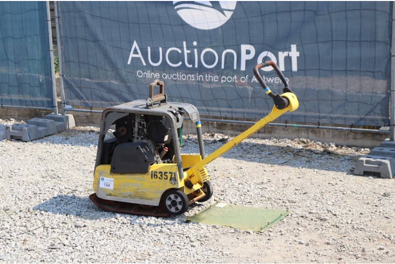 Neuson DPU 3050He - Vibratory plate: picture 3 Neuson DPU 3050He - Vibratory plate: picture 3