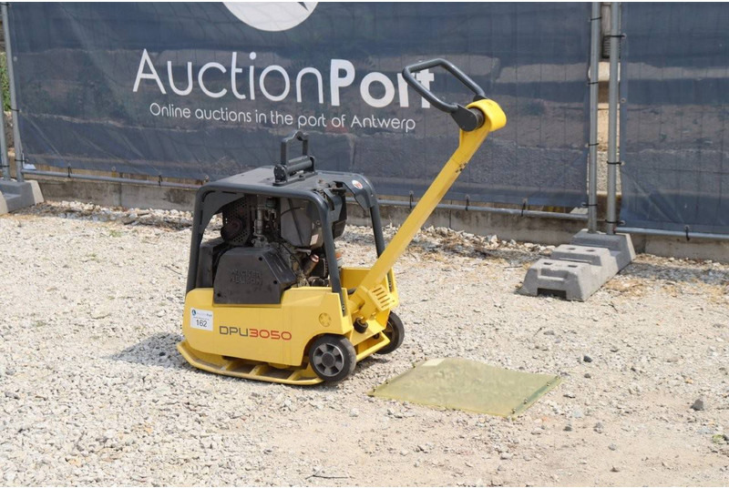 Neuson DPU3050 - Vibratory plate: picture 3 Neuson DPU3050 - Vibratory plate: picture 3