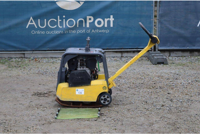 Neuson DPU3050 - Vibratory plate: picture 2 Neuson DPU3050 - Vibratory plate: picture 2